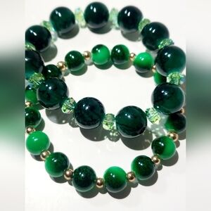 Elegant Green and Gold Beaded Bracelet